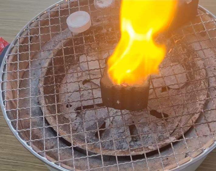 Snelle, lichte barbecue-houtskool